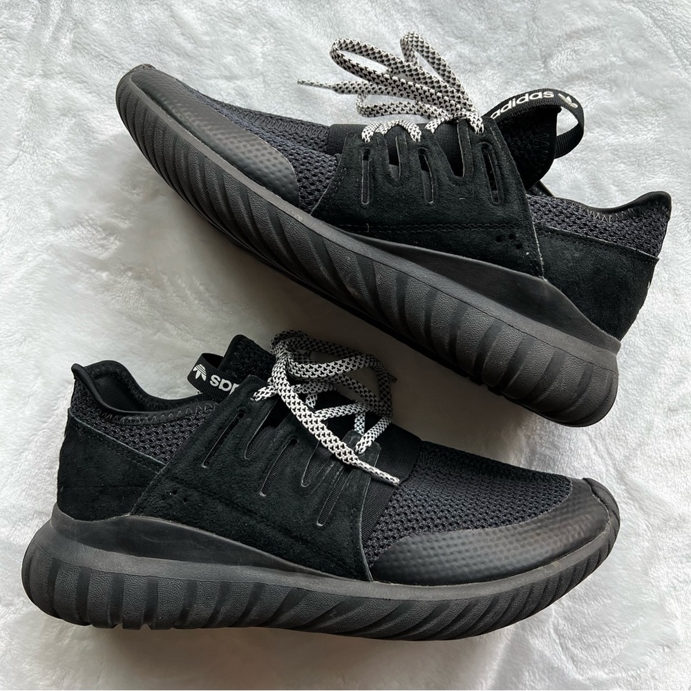 Adidas Tubular Black Tennis / Running Shoes Men’s Size 6.5 Women’s 8